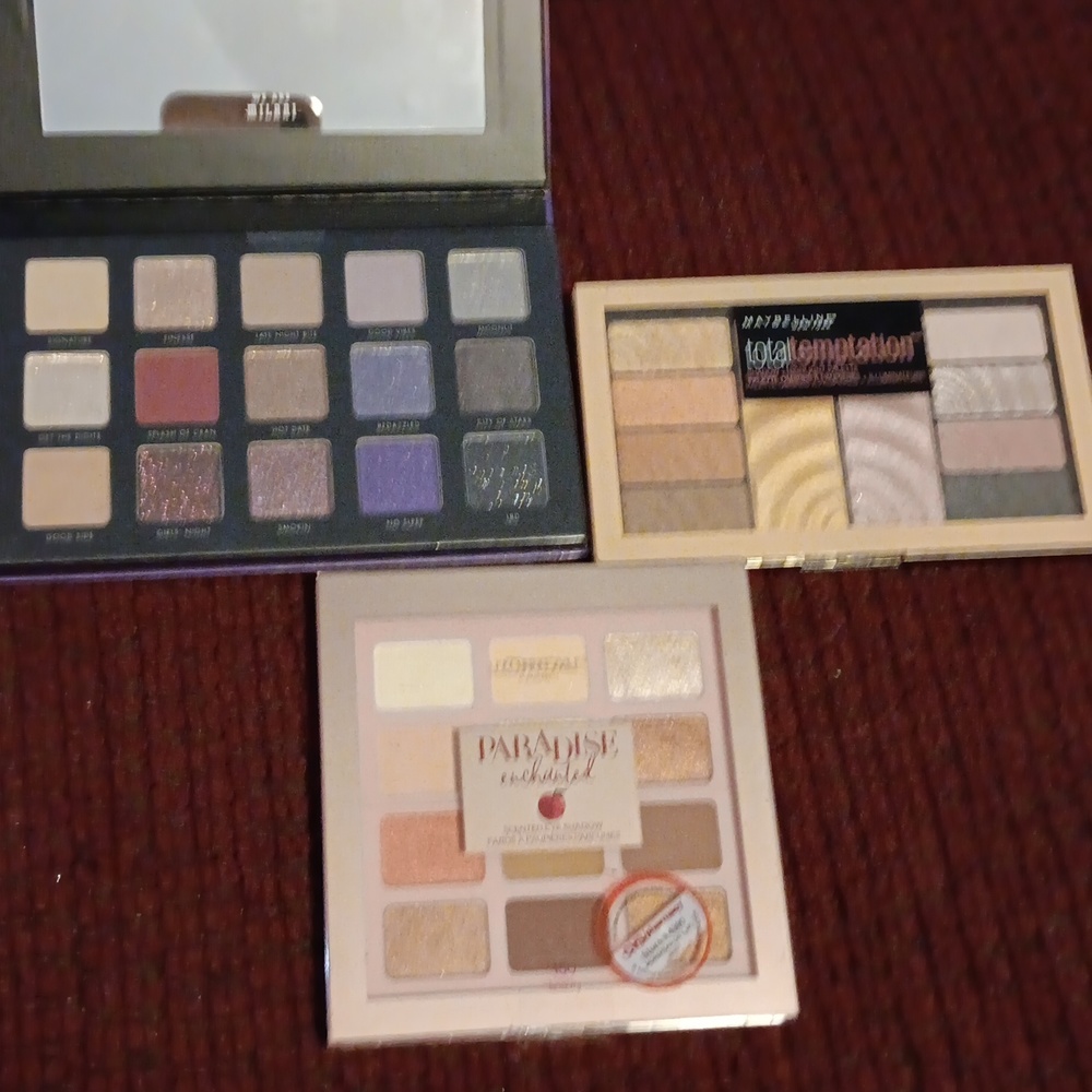3 eyeshadow palette bundle